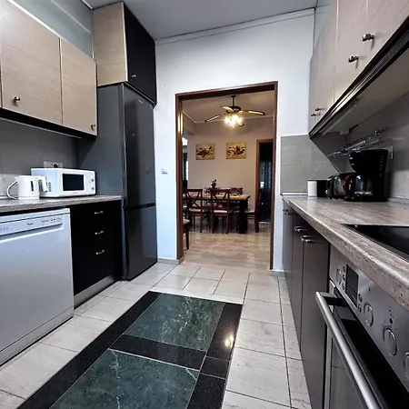 Linda Apartment * イアリソス
