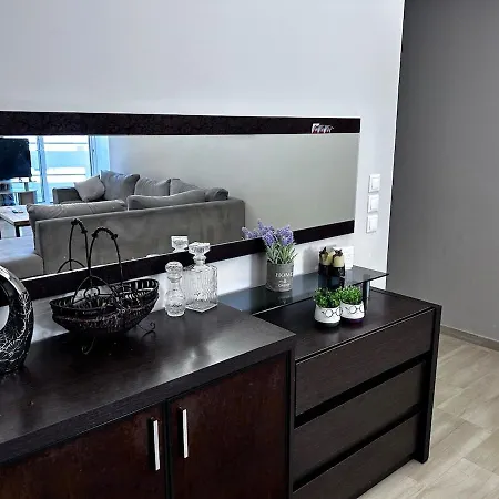アパート Linda Apartment